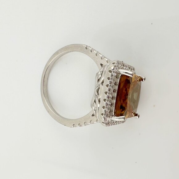 Elegant Emerald Cut Lab Created Sultanite Ring - Beautiful Detailing!  Size 7 - Picture 12 of 16